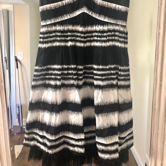BCBG dress size 0 worn once - Picture 3 of 4
